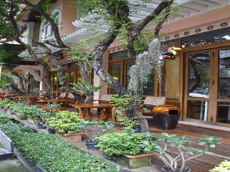 La Petite Salil Sukhumvit 8 Hotel Bangkok Kültér fotó